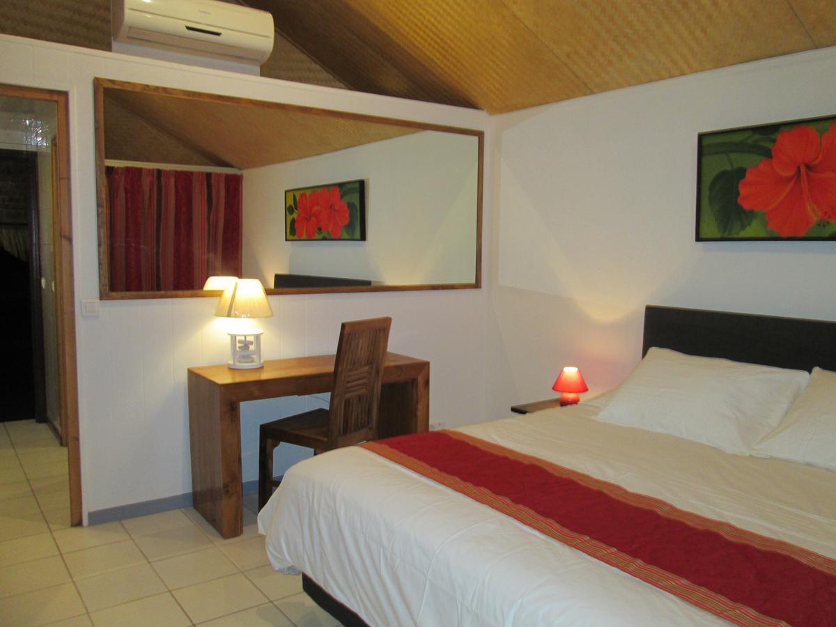 Hotel Hibiscus Papetoai ภายนอก รูปภาพ