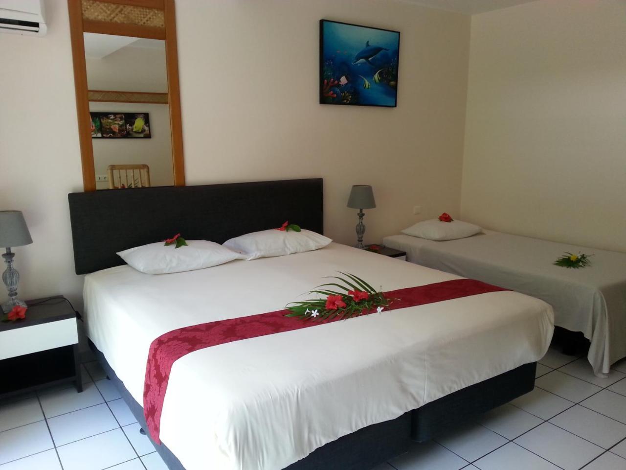 Hotel Hibiscus Papetoai ภายนอก รูปภาพ