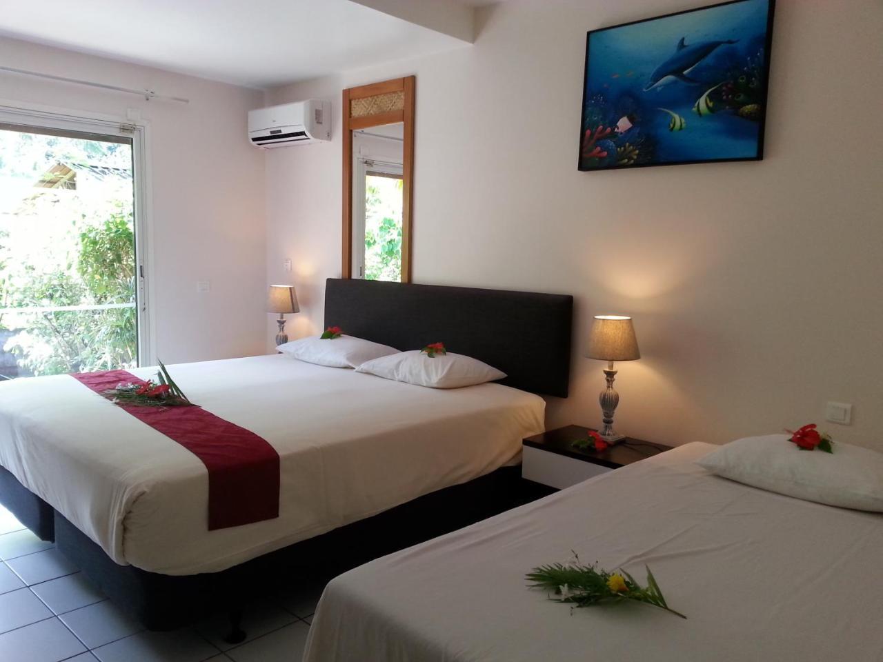 Hotel Hibiscus Papetoai ภายนอก รูปภาพ